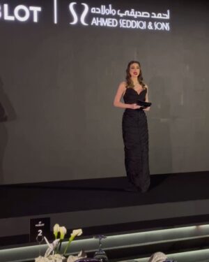 Annabella Hilal Instagram - Last night, unveiling 2 stunning timepieces- @hublot ‘s Classic Fusion Abudhabi Limited Edition.

Congratulations @hublotmea & @seddiqi_uae on this incredible launch

Thank you @marmarhalim for this beautiful dress 
& @bonja_by_anthonybonja for the stunning Jewelry ✨ 

Makeup by @shooq.beautyy 

Hair by @umsaeed.hair.styles
