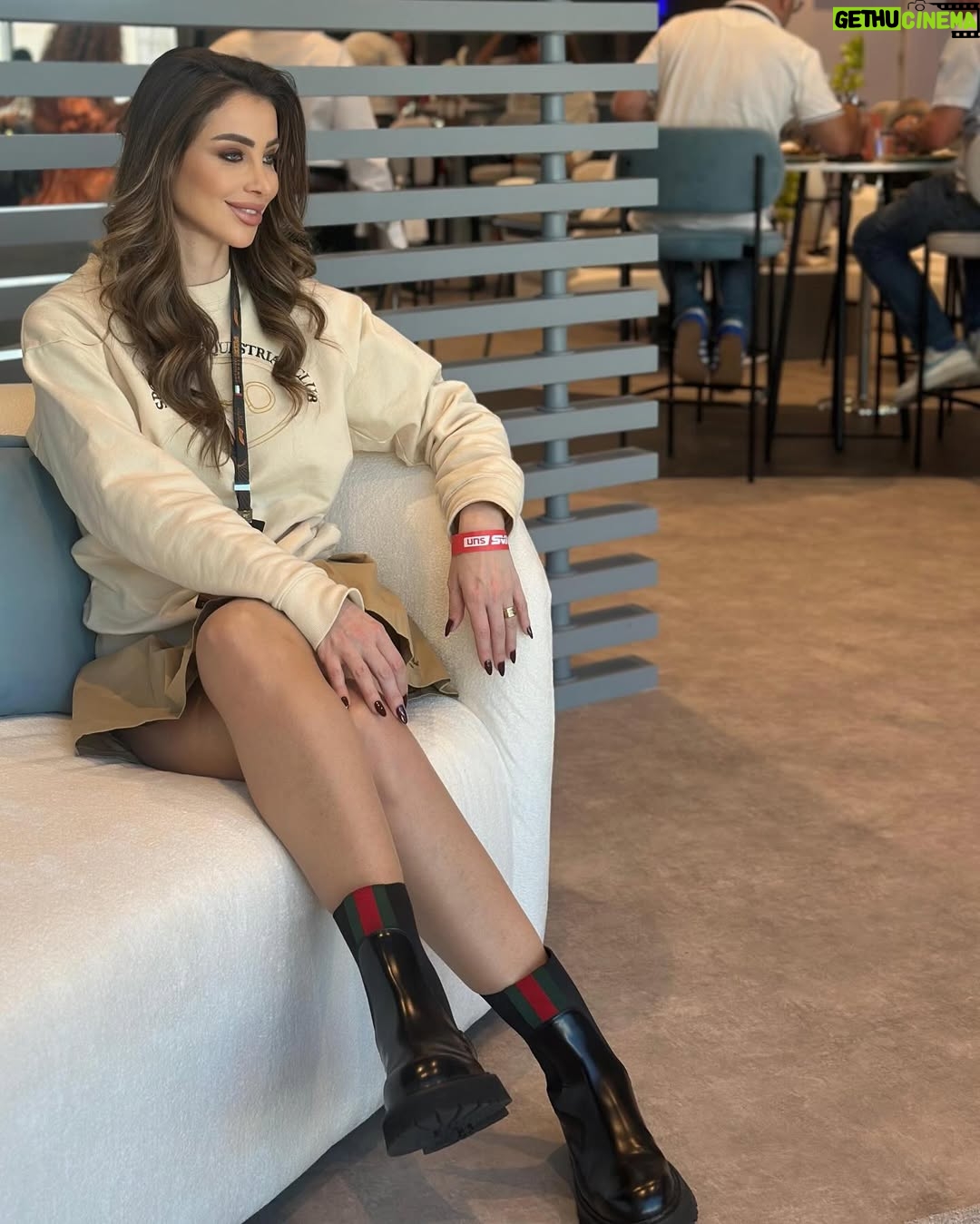 Annabella Hilal - 70.7K Likes - F1- What an experience 🏎️ 🌪️
In @sportyandrich via @etoilelaboutique
Hair & makeup @laloge_uae
Watch @hublotmea @hublot
@visitabudhabi @visitabudhabiar @yasisland @f1