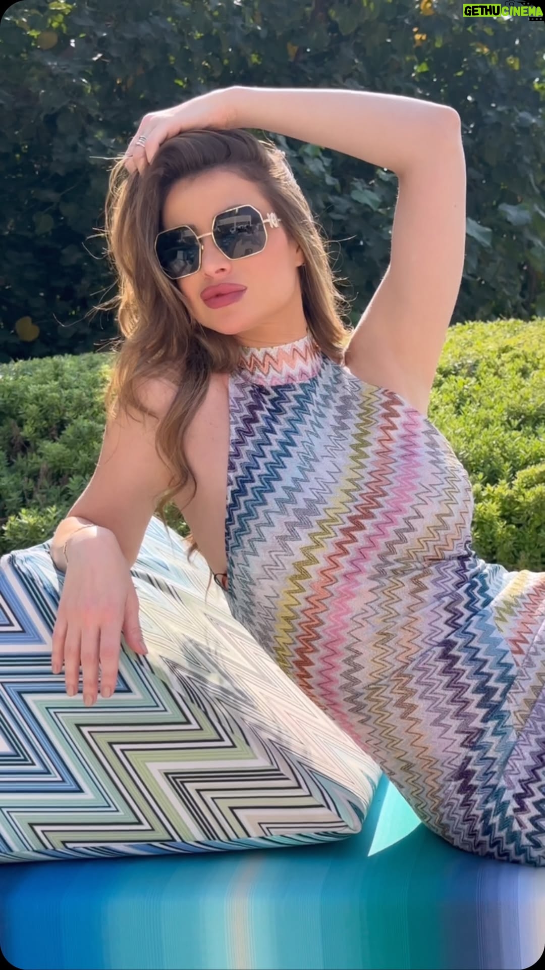 Annabella Hilal - 60.3K Likes - Fun in the sun with @missoni
What a beautiful collaboration with @driftbeachdubai - nothing better than soaking under the sun in style š #missoni
