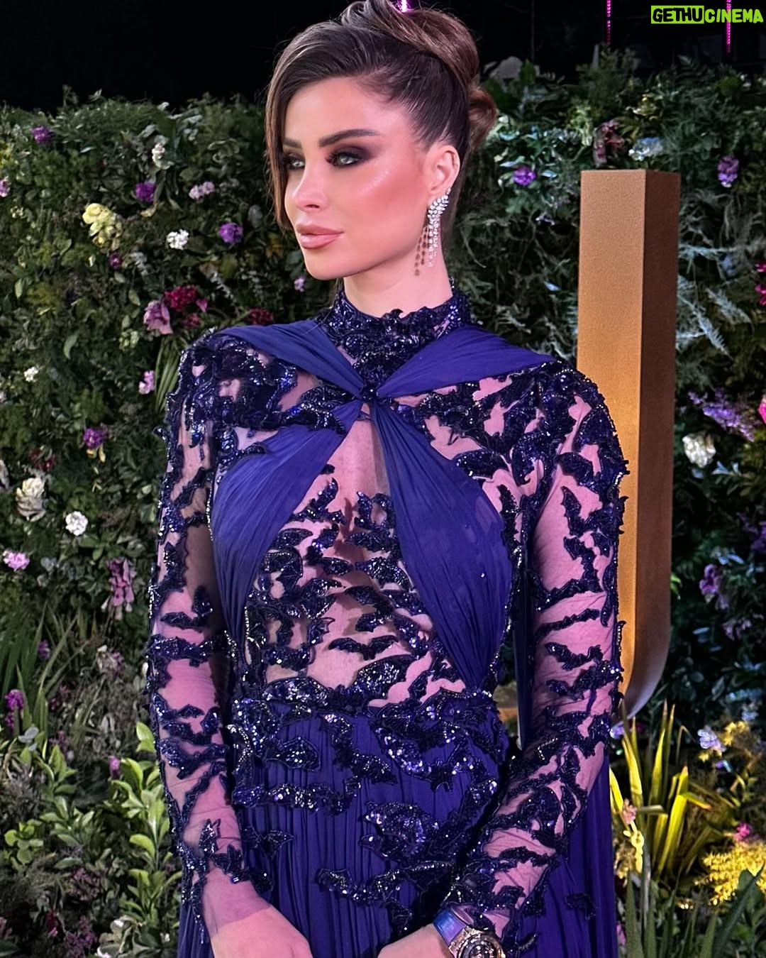 Annabella Hilal - 11.5K Likes - Award season could not have started any better 💫
@joyawards - every year this experience gets better and better, thank you for having me ❤️
& thank you to the amazing @zuhairmuradprivate @zuhairmuradofficial for this incredible dress, you are a true artist ❤️
Watch @hublot @hublotmea
Jewelry @lustro_md
Bag @jimmychoo
Shoes @lesilla
Hair @ebtssam_hair
Makeup @darinmakeup_artist
📷 @nano1oo
Management @hharabia