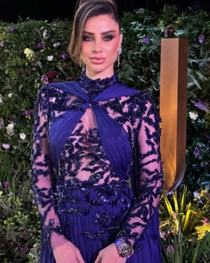 Annabella Hilal Instagram - Award season could not have started any better 💫 

@joyawards - every year this experience gets better and better, thank you for having me ❤️

& thank you to the amazing @zuhairmuradprivate @zuhairmuradofficial for this incredible dress, you are a true artist ❤️

Watch @hublot @hublotmea 

Jewelry @lustro_md 

Bag @jimmychoo 

Shoes @lesilla 

Hair @ebtssam_hair 

Makeup @darinmakeup_artist 

📷 @nano1oo 

Management @hharabia