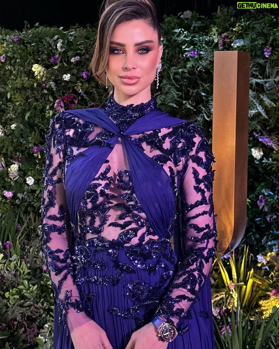 Annabella Hilal - 11.5K Likes - Award season could not have started any better 💫
@joyawards - every year this experience gets better and better, thank you for having me ❤️
& thank you to the amazing @zuhairmuradprivate @zuhairmuradofficial for this incredible dress, you are a true artist ❤️
Watch @hublot @hublotmea
Jewelry @lustro_md
Bag @jimmychoo
Shoes @lesilla
Hair @ebtssam_hair
Makeup @darinmakeup_artist
📷 @nano1oo
Management @hharabia