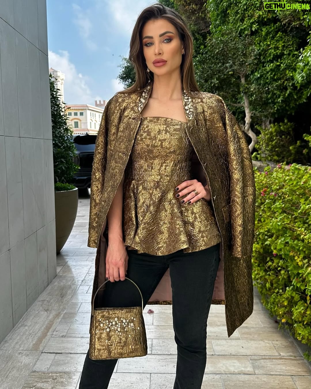 Annabella Hilal - 63.7K Likes - A little bit of gold coming your way 💫
My personal favorite from The Savoir Collection - @andotherstories
Hair & makeup by @laloge_uae
