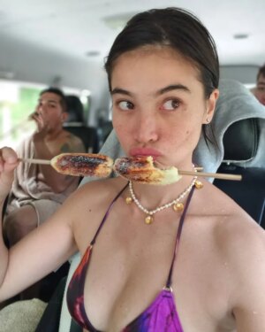 Anne Curtis Instagram - So MARCH fun. Felt like the month literally “swung” by ✨

• Ginangang
 • twinkle toes 
• sa balsa 
• coffee date 
• mamangs 4eva! 
• fancy schmancy brekkie
• coco grove 😍
• found her 
• bumped into someone I'm voting for! ✋🏻
• rare glamz moment 
• uhoh and so it's begun 
• Mia & Pat tracking day 
• GG
• JABEEE
• parang rides 
• DGTE run crew 
• mesmerizing 
• First time to see Gayuma 
• reunited with my lurve  @bretmanrock 
• swing swing! 

#calANNEdar #calANNEdar2025