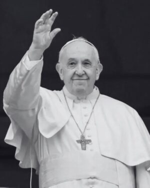 Anne Hidalgo Instagram - C’est avec une profonde tristesse et une vive émotion que je viens d’apprendre la disparition du pape François.

En ces heures de deuil, j’adresse mes sincères condoléances aux catholiques de Paris, de France et du monde entier qui aujourd’hui le pleurent. Que son message universel continue d’inspirer les générations à venir.

Afin d’honorer sa mémoire, la Tour Eiffel sera éteinte ce soir et je proposerai qu’un lieu, à Paris, porte son nom.