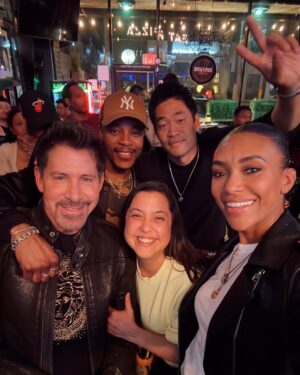 Annie Ilonzeh Instagram - We screened the pilot here back in 2017. It’s become our spot for so many @swatcbs watch parties. 📺🎉

Last night, we packed the same place with our cast, crew, writers, PAs, and friends to watch what could be one of our last episodes together. 

This show gave us so much. Grateful for the memories, laughs, good times, and good pizza. 🎸🍕🎬🖤

#SWATFam #RocknPies #20Squad #RollSWAT