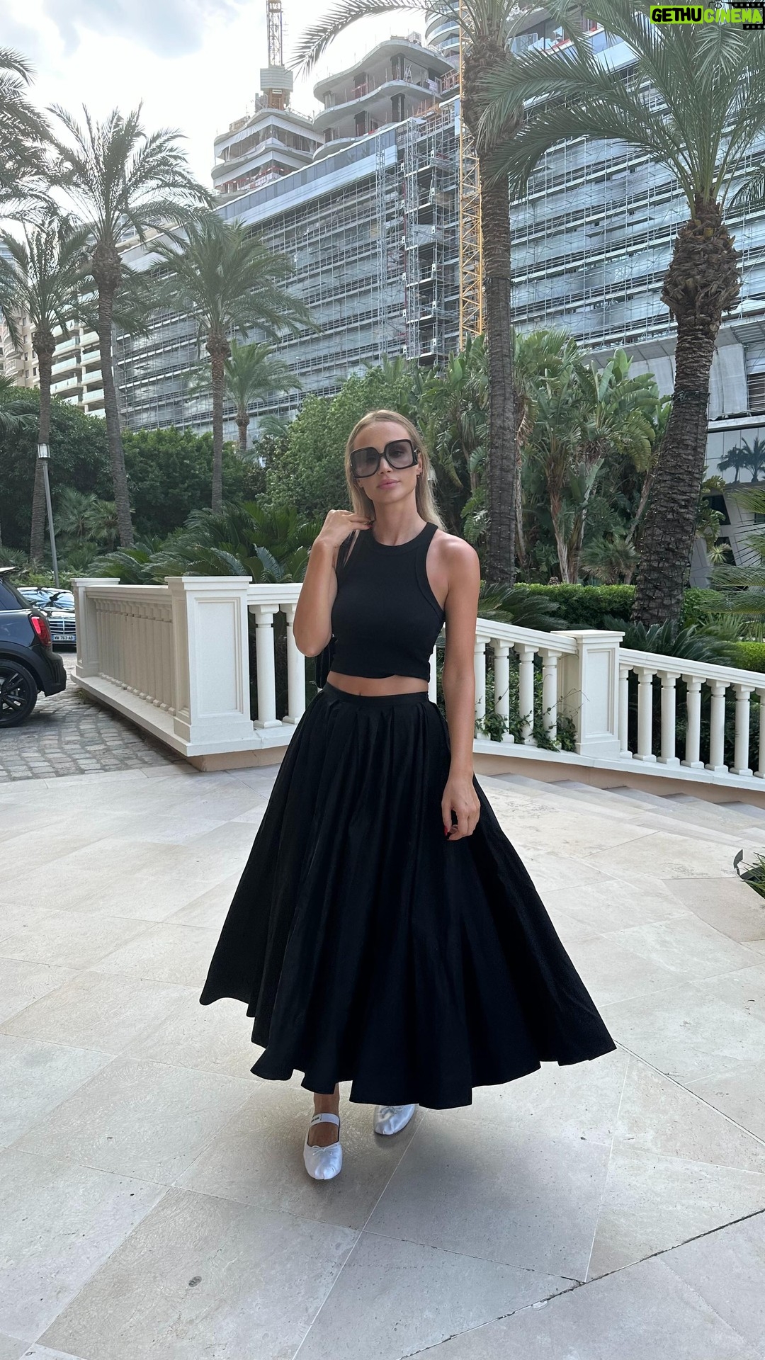 Anouki Kaladze - 3 Likes - 😊❤️