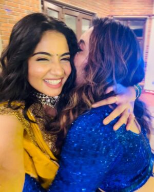 Anshita Akbarsha Instagram - Happy faces ✨🧿🎉
@priyankapdeshpande 
#specialone #behappy #bepositive #smile