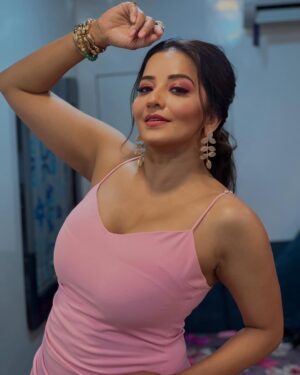 Antara Biswas Instagram - Pinkalicous Vibes 💕💖💓💞💘…. #aboutlastnight #phodcastwithelvish 

Managed by: @riyashhh269 
Hairstyling: @shab_qureshi786 
Mua: @makeupbyshahrooq 
Assisted by : @deepakpathak663