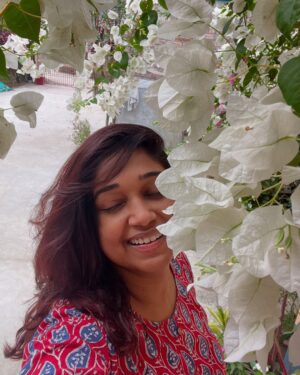 Antara Mitra Instagram - Good Morning! 
From home ! 
#Geetabitan