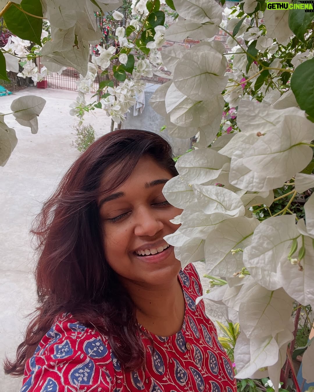 Antara Mitra - 8K Likes - Good Morning!
From home !
#Geetabitan