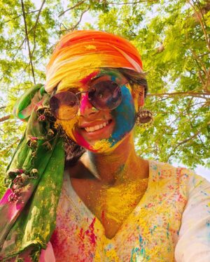 Antara Naina Roy Majumder Instagram - হাজার চাপের মাঝে অনেক হ‍্যাপি হলাম 👀
Happy Holi Guys 🥳✨🥰