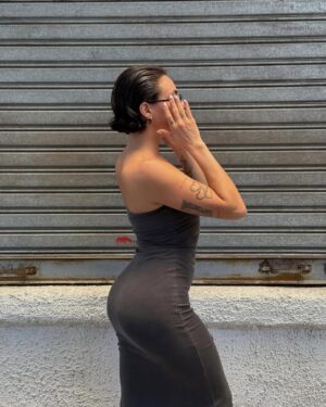 Antonia Bosman Instagram - hola 2025 💇🏽‍♀️👋🏼