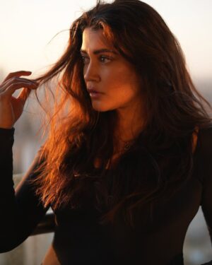 Anuja Joshi Instagram - Pick a card any card 

@lala_photuwale