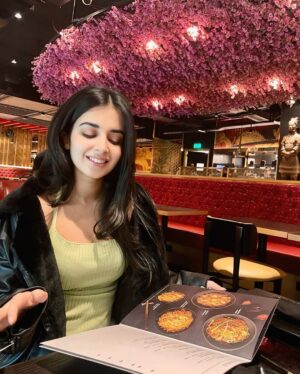 Anvesha Vij Instagram - Reading menu like it’s a love letter💌🍝