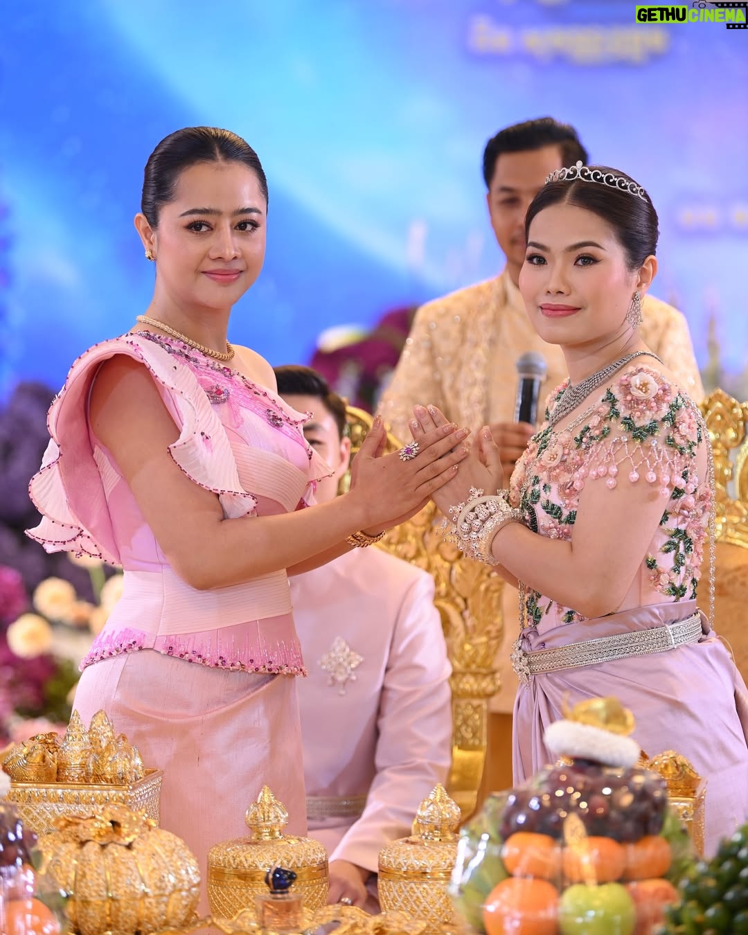 Aok Sokunkanha - 12.8K Likes - សរុបសកម្មភាពថ្ងៃការប្អូនប្រុសស្រី ♥️❤️💋