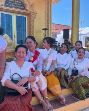 Aok Sokunkanha Instagram - ពិធីបុណ្យឆ្លងចេតិយ និងបញ្ចុះអដ្ឋិធាតុ ឧទ្ទិសជូនឧបាសក អុិន អឿង និងឧបាសិកា ម៉ា រិនថា 
15 មករា 2025