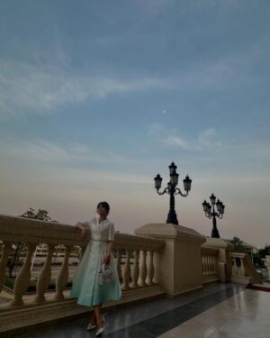 Aok Sokunkanha Instagram - មើលមិនឃើញថាថ្ងៃស្អែកមានអ្វីកើតឡើងនោះទេតែយើងអាចធ្វើរឿងថ្ងៃនេះឲ្យល្អបំផុត🙏