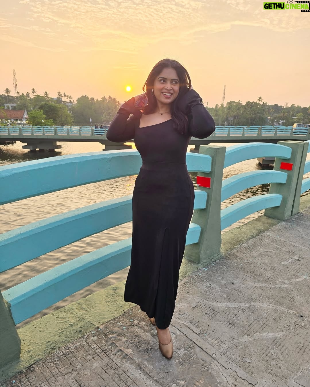 Arathy Sojan - 5.8K Likes - 🖤