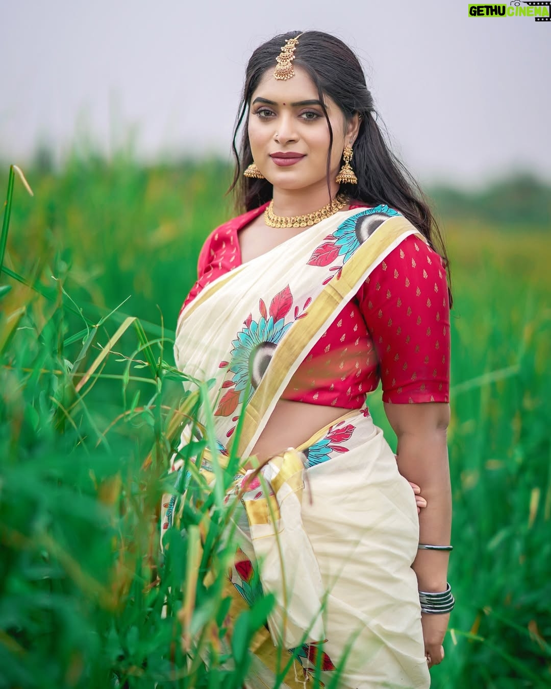 Arathy Sojan - 5.1K Likes - വിഷു ആശംസകള്🌸
#vishu2025 #vishu #vishuspecial #kerala #malayali