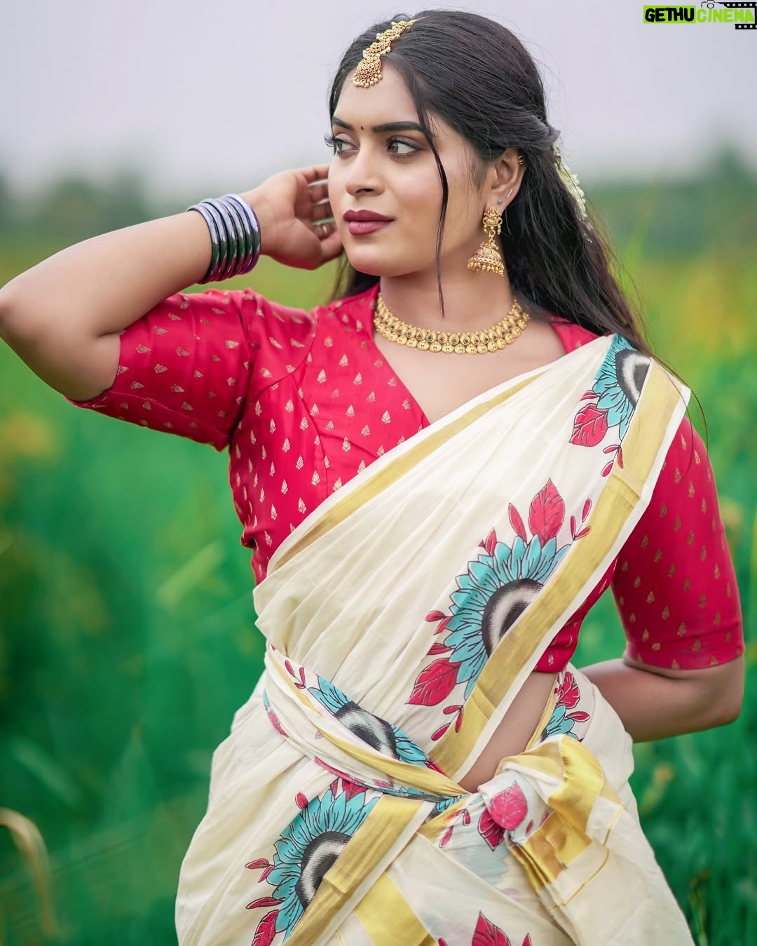 Arathy Sojan - 5.1K Likes - വിഷു ആശംസകള്🌸
#vishu2025 #vishu #vishuspecial #kerala #malayali