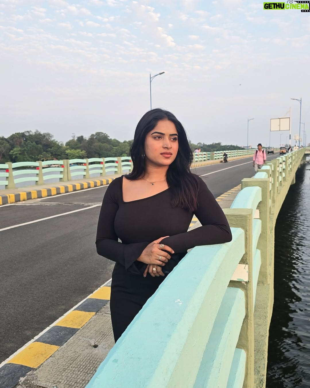 Arathy Sojan - 5.8K Likes - 🖤