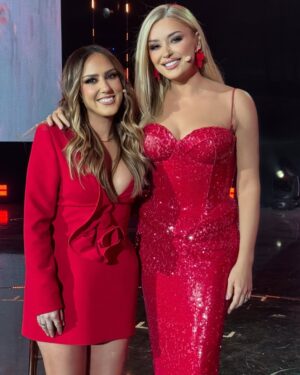 Arbana Osmani Instagram - Moments from last night at @xfactor.albania Finale 

My beautiful make up is from @makeupbyelona 
Hair always by my @jetmira_dushi_official