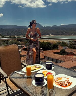 Areliz Benel Instagram - Me hospedé en @hotel_sansebastian12 maravillas terraza para el desayuno 💖