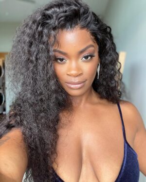 Ari Lennox Instagram - I like the way you tease me I like the way you squeeze me I like the way you touch me - @kut_klose