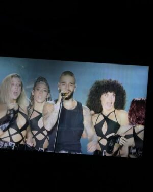 Ariadna Hafez Navarro Instagram - Maluma Tour   Pretty   Dirty ❤️‍🔥 que el primer show de este sueño de gira fuera en Gran Canaria, mi isla, en carnavales, mis fechas favoritas, es todo lo que podría haber pedido. Esto solo acaba de empezar 🥹💫! 

Vienes a algún concierto??