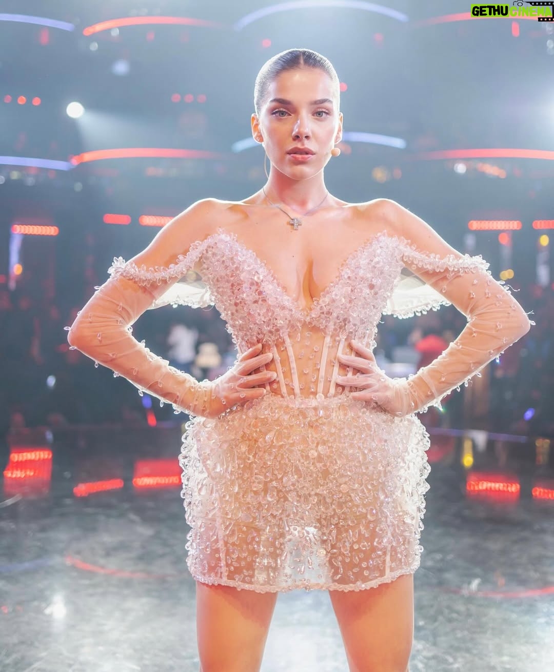 Arilena Ara - 3 Likes - 🤍🥹BIG FINALE🥹🤍 @xfactor.albania
WE MADEEEEE IT!
THE WINNER!!! @riigersa 💫 🏆 #GirlsCategory