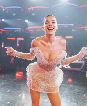 Arilena Ara Instagram - 🤍🥹BIG FINALE🥹🤍 @xfactor.albania 
WE MADEEEEE IT! 
THE WINNER!!! @riigersa 💫 🏆 #GirlsCategory