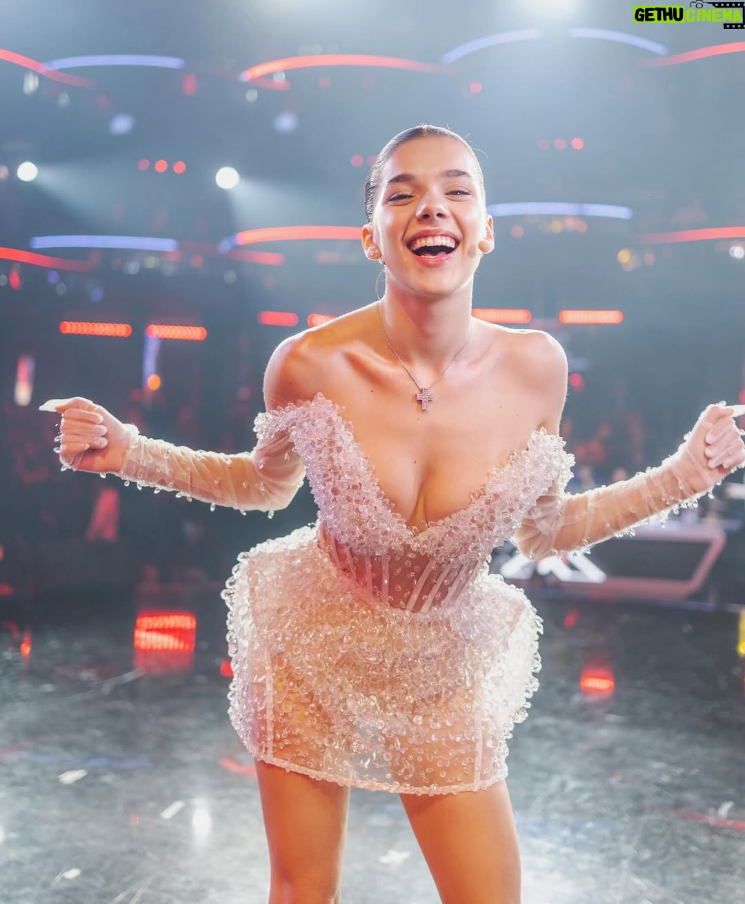 Arilena Ara - 3 Likes - 🤍🥹BIG FINALE🥹🤍 @xfactor.albania
WE MADEEEEE IT!
THE WINNER!!! @riigersa 💫 🏆 #GirlsCategory