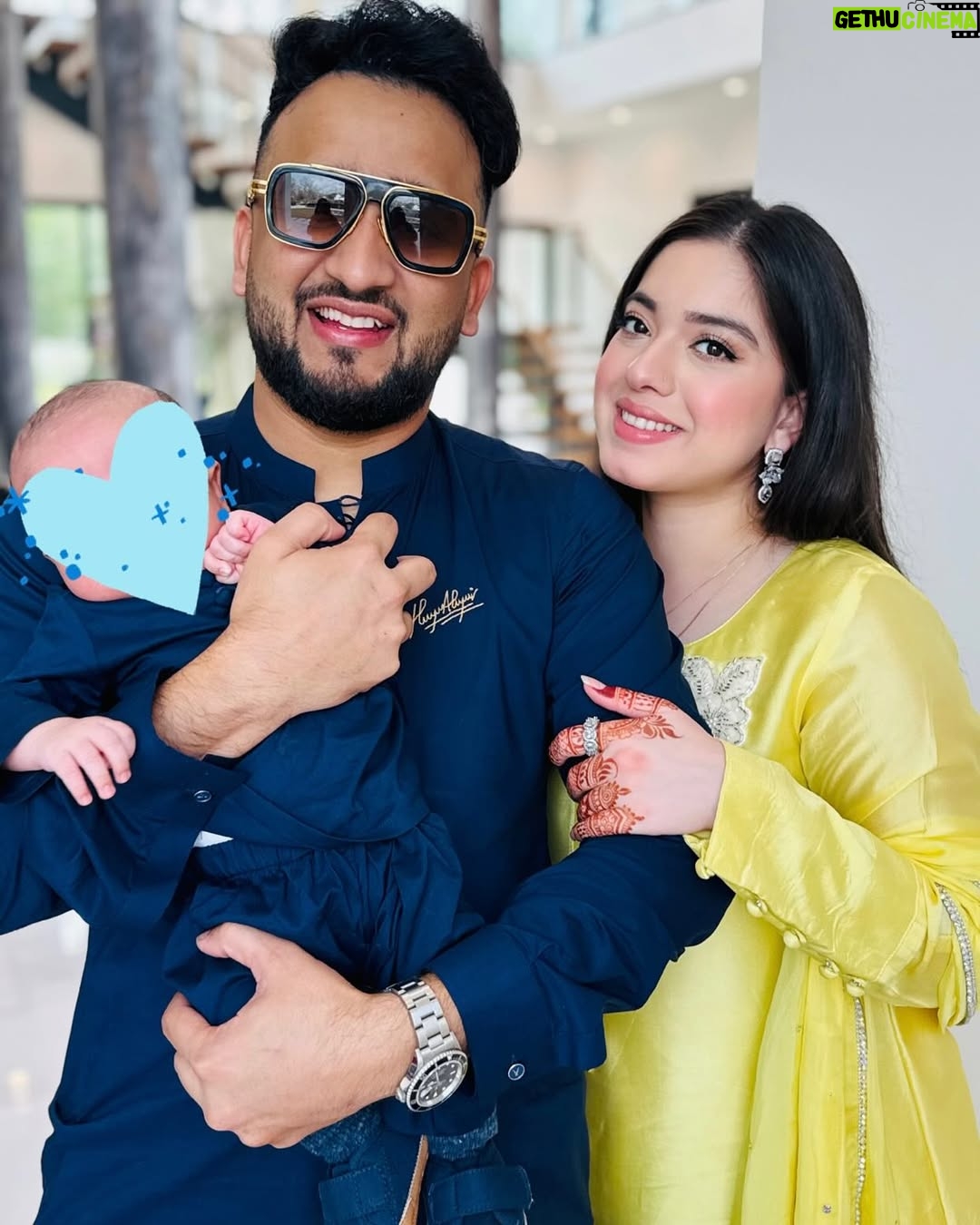 Arisha Razi - 133.9K Likes - Our little one’s first Eid.✨
Wearing @itsforu_official 💛
#arisharazikhan #eidmubarak