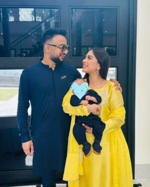 Arisha Razi Instagram - Our little one’s first Eid.✨

Wearing @itsforu_official 💛

#arisharazikhan #eidmubarak