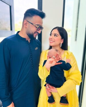 Arisha Razi Instagram - Our little one’s first Eid.✨

Wearing @itsforu_official 💛

#arisharazikhan #eidmubarak