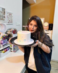 Actress Arishfa Khan HD Photos and Wallpapers April 2025