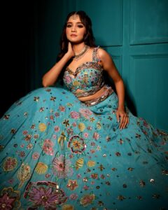 Actress Ashi Singh HD Photos and Wallpapers March 2025