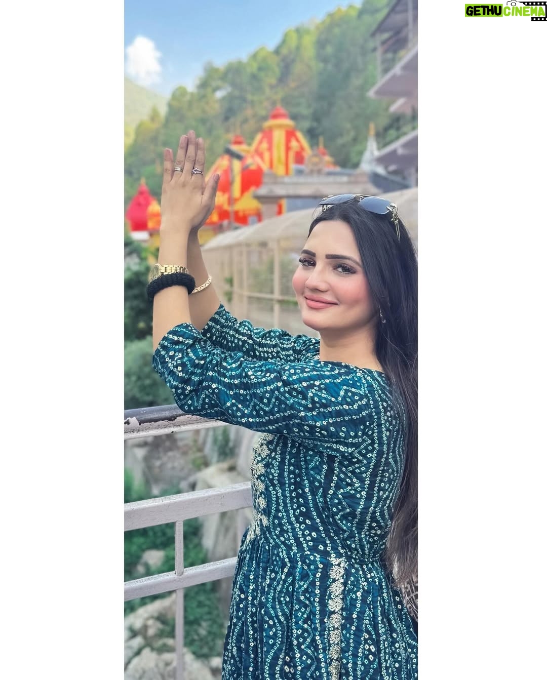 Ashna Kishore - 10.3K Likes - What an experience ♥️😇🧿🙏🏻Kainchi Dham- Shri Neem Karoli Baba 🌺 Blessed and how 😇✨
.
.
.
.
.
.
.
.
.
.
#KainchiDham #KaichiDam #neemkarolibaba #jaiho #jaishreeram #ram #hanumanji #bajrangbali #neemkarori #uttrakhand #nainital #mountains #travel #traveldairies #hills #AshnaKishore #fy #trending #trend #explore #explorepage #india #traveling #hillstationsofindia #hindu #spirituality #kainchi #travelindia#incredibleindia