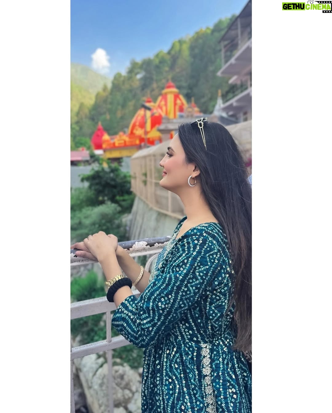 Ashna Kishore - 10.3K Likes - What an experience ♥️😇🧿🙏🏻Kainchi Dham- Shri Neem Karoli Baba 🌺 Blessed and how 😇✨
.
.
.
.
.
.
.
.
.
.
#KainchiDham #KaichiDam #neemkarolibaba #jaiho #jaishreeram #ram #hanumanji #bajrangbali #neemkarori #uttrakhand #nainital #mountains #travel #traveldairies #hills #AshnaKishore #fy #trending #trend #explore #explorepage #india #traveling #hillstationsofindia #hindu #spirituality #kainchi #travelindia#incredibleindia
