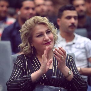 Asia Kamal Instagram - تحيه للكوادر الطبيه والقوات الامنيه وفرق الدفاع المدني لوقفتهم المشرفه والرائعه لدرء الخطر عنا 🇮🇶 #خليك_بالبيت 
#العراق 
#اسيا_كمال