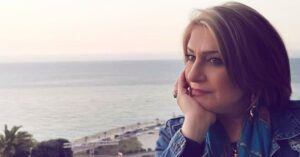 Asia Kamal Instagram - يا ترى ماذا يخبئ لنا المستقبل 
#اسيا_كمال 
#بيروت