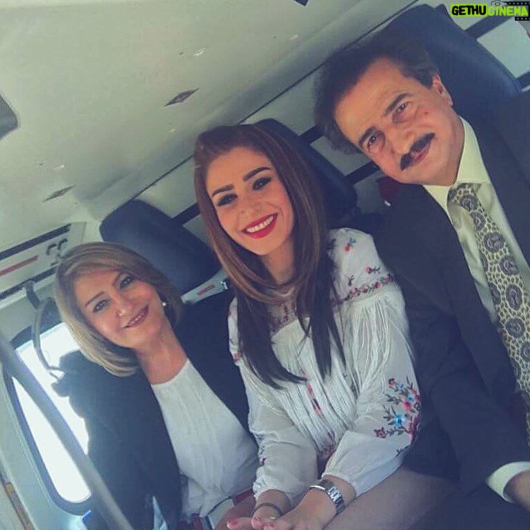 Asia Kamal - 31.4K Likes - مع الاستاذ الكبير قاسم الملاك
والنجمة المتألقة الاء حسين ...
محبتي لكم 🌹🌹
#اسيا_كمال
