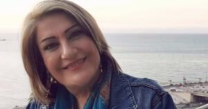 Asia Kamal Instagram - يا ترى ماذا يخبئ لنا المستقبل 
#اسيا_كمال 
#بيروت
