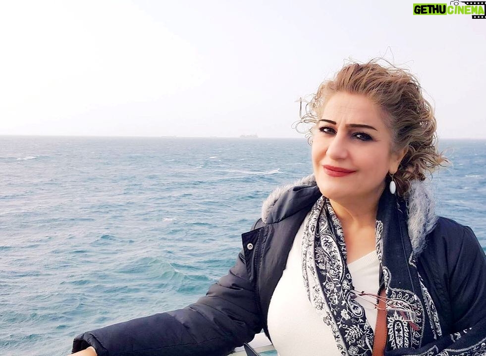 Asia Kamal - 8.2K Likes - يقولون كُن حُسن المظهر ولن تنساك العيون
ولكن...كُن حُسن الخُلق ولن تنساك القلوب
#مسائكم_ورد 🌺