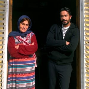 Asia Kamal Instagram - الحب والحنان كله #تهاني ❤️ #عاصم 
#اسيا_كمال | #حسين_حافظ 
#عسل_مسموم 
@mbciraqtv 
@shahid.vod 
@awsstudiosofficial