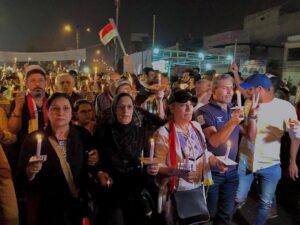 Asia Kamal Instagram - اكراما لشهدائنا الأبرار اوقدنا الشموع 
لهم الرحمة والمغفرة
#ثورة_اكتوبر 
#ثورة_العراق
#نازل_اخذ_حقي