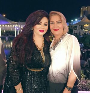Asia Kamal Instagram - اثناء لقاء قناة العراقية مع النجمة المتألقة ايناس طالب 
#رمضان_كريم
#اسيا_كمال