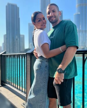 Asmaa Abulyazeid Instagram - زوجي الحبيب و صديقي المفضل..
كل سنة وانت "إنت".
بحبك ♥️
HAPPY BIRTHDAY ♥️ @moh.khatib1