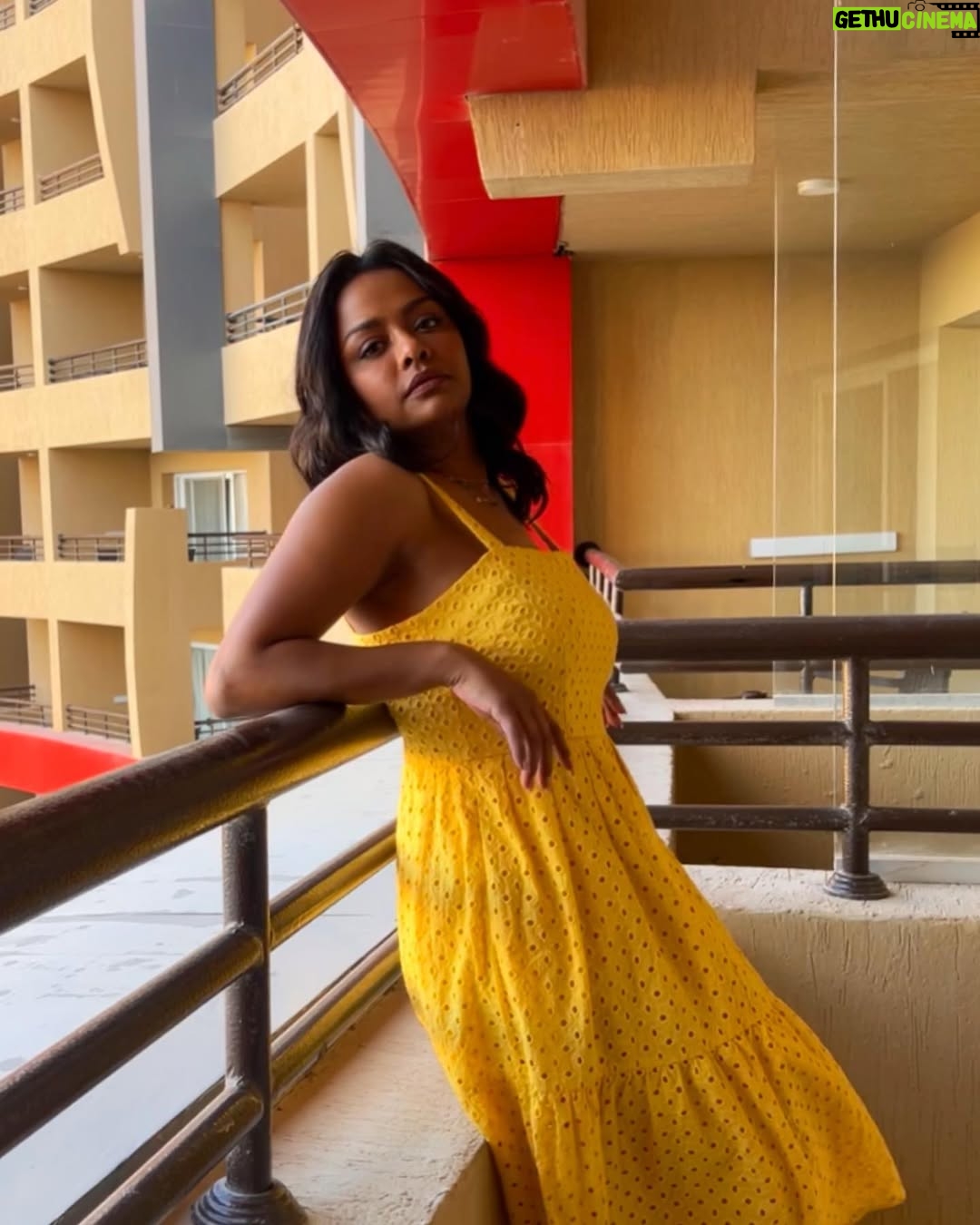 Asmaa Abulyazeid - 112.1K Likes - 🌻
